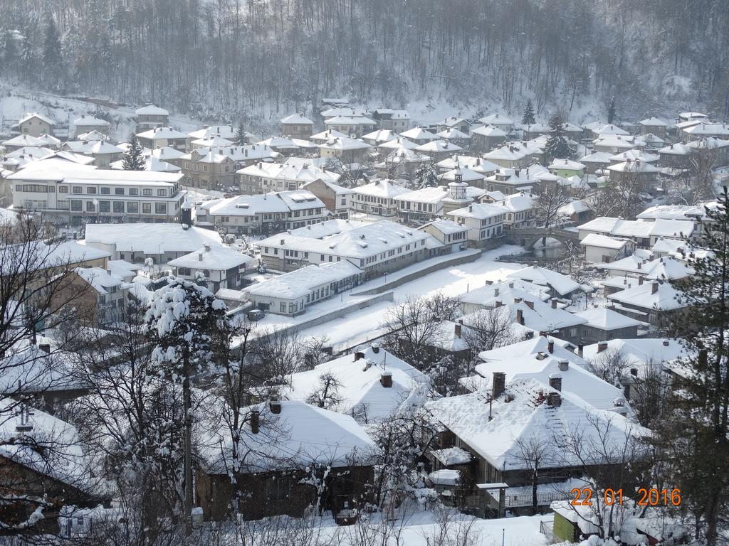 Hotel Complex Brashlyan Tryavna Exterior foto